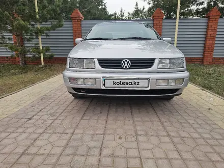 Volkswagen Passat 1996 года за 2 780 000 тг. в Костанай