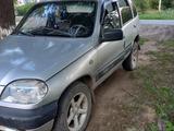 Chevrolet Niva 2006 года за 1 700 000 тг. в Урджар – фото 3