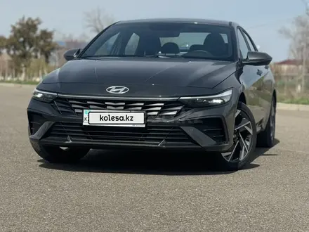 Hyundai Elantra 2023 года за 12 190 000 тг. в Тараз – фото 19