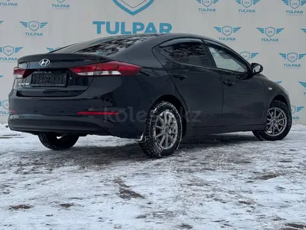 Hyundai Elantra 2018 года за 6 390 000 тг. в Алматы – фото 4