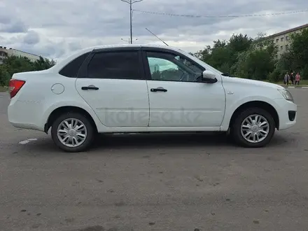 ВАЗ (Lada) Granta 2190 2015 года за 3 000 000 тг. в Костанай – фото 3