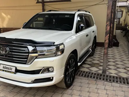 Toyota Land Cruiser 2018 года за 41 000 000 тг. в Алматы