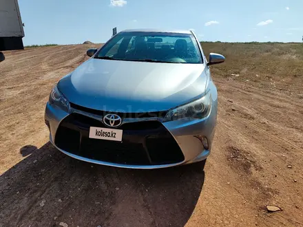 Toyota Camry 2016 года за 5 900 000 тг. в Актобе – фото 13