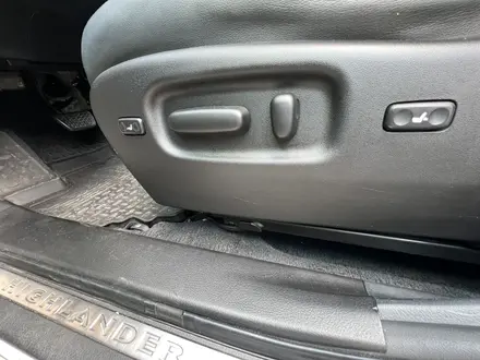 Toyota Highlander 2012 года за 12 500 000 тг. в Шымкент – фото 15