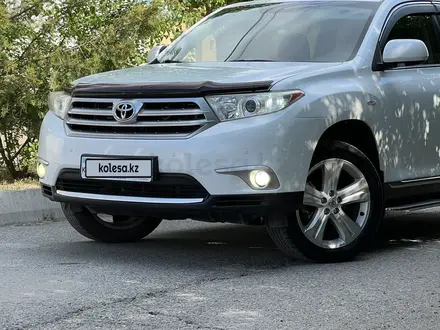Toyota Highlander 2012 года за 12 500 000 тг. в Шымкент – фото 2