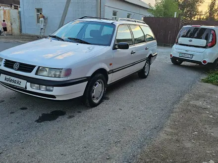 Volkswagen Passat 1995 года за 2 600 000 тг. в Кызылорда – фото 2