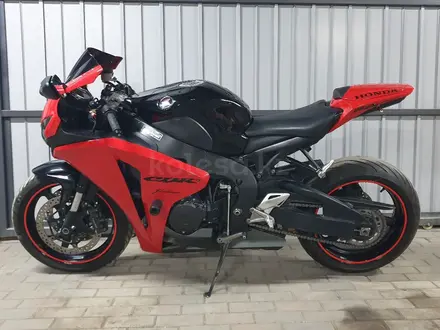 Honda  CBR 1000 RR/RA Fireblade 2008 года за 3 500 000 тг. в Алматы – фото 3