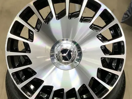 Новые диски 18ти дюймовые на Mercedes Benz за 295 000 тг. в Астана – фото 2
