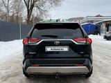 Toyota RAV4 2023 года за 16 500 000 тг. в Уральск – фото 5