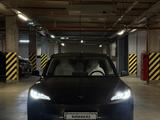 Tesla Model 3 2024 годаүшін18 200 000 тг. в Алматы – фото 2