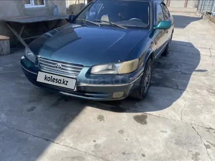 Toyota Camry 1998 года за 2 800 000 тг. в Алматы – фото 8