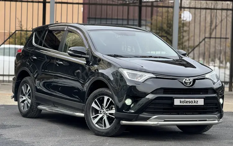 Toyota RAV4 2016 года за 11 269 000 тг. в Шымкент