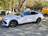 Hyundai Sonata 2023 года за 13 680 000 тг. в Атырау – фото 2