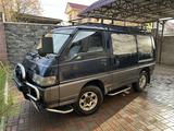 Mitsubishi Delica 1995 годаfor1 500 000 тг. в Алматы