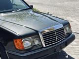 Mercedes-Benz E 200 1992 года за 1 550 000 тг. в Туркестан – фото 5