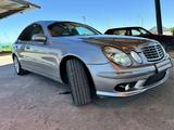 Mercedes-Benz E 320 2003 годаүшін4 650 000 тг. в Шымкент – фото 3