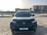 Toyota RAV4 2020 года за 16 300 000 тг. в Караганда