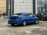 Hyundai Elantra 2017 годаfor6 500 000 тг. в Атырау – фото 3