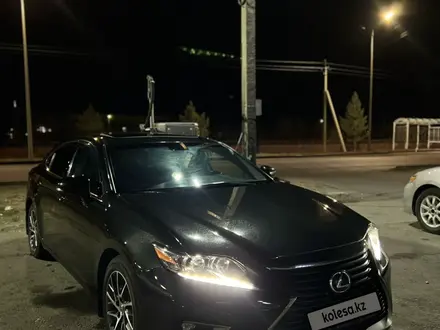 Lexus ES 250 2015 года за 13 900 000 тг. в Тараз