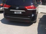 Toyota Sienna 2014 года за 10 000 000 тг. в Атырау – фото 2