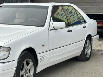 Mercedes-Benz S 320 1995 года за 3 100 000 тг. в Айтеке би – фото 3