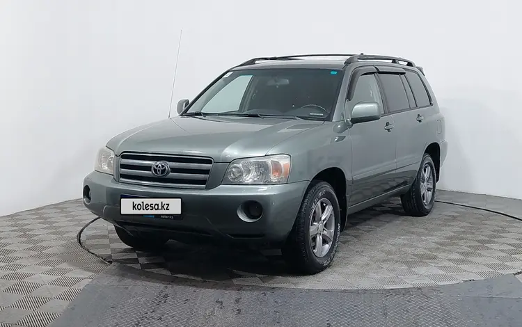 Toyota Highlander 2004 годаүшін5 650 000 тг. в Астана