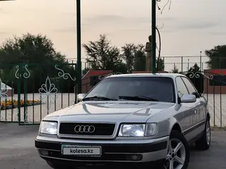 Audi 100
