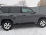 Toyota Land Cruiser Prado 2016 года за 18 900 000 тг. в Актобе – фото 2