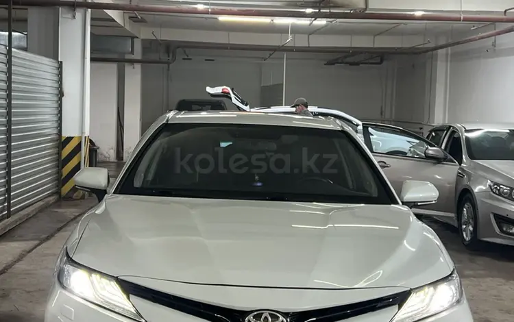 Toyota Camry 2018 годаүшін15 250 000 тг. в Астана