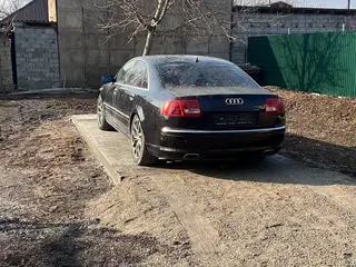 Audi A8, 2006