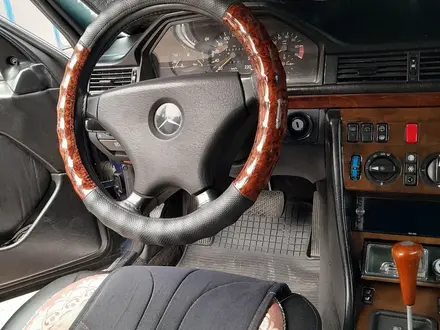 Mercedes-Benz E 230 1992 года за 2 650 000 тг. в Алматы – фото 12