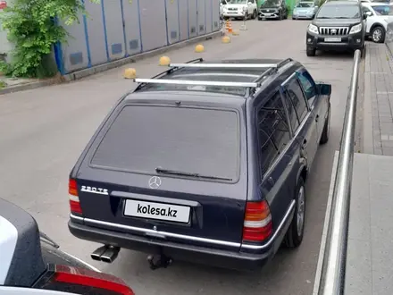 Mercedes-Benz E 230 1992 года за 2 650 000 тг. в Алматы – фото 2