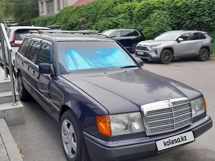 Mercedes-Benz E 230 1992 года за 2 650 000 тг. в Алматы – фото 3