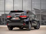Toyota Highlander 2019 года за 17 000 000 тг. в Караганда – фото 2