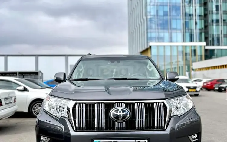 Toyota Land Cruiser Prado 2022 года за 28 000 000 тг. в Астана