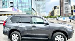 Toyota Land Cruiser Prado 2022 года за 28 080 808 тг. в Астана – фото 2