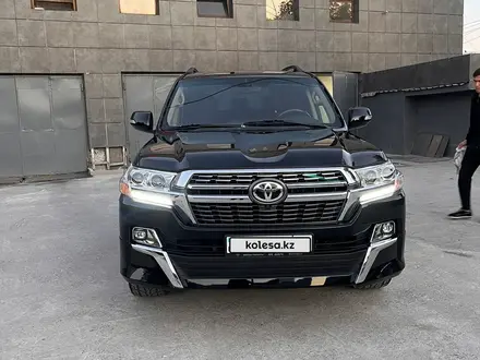 Toyota Land Cruiser 2008 года за 19 000 000 тг. в Астана