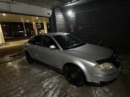 Volkswagen Passat 2002 года за 2 500 000 тг. в Астана – фото 5