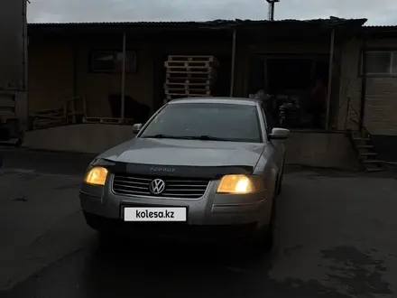 Volkswagen Passat 2002 года за 2 500 000 тг. в Астана