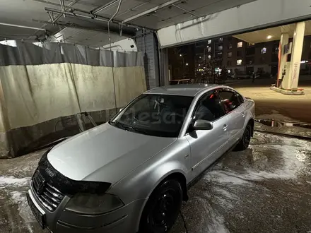 Volkswagen Passat 2002 года за 2 500 000 тг. в Астана – фото 4