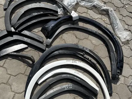 Накладка на крыло Hyundai Tucson, Lexus RX 350 — RX500h, Lexus NX за 30 000 тг. в Караганда – фото 14