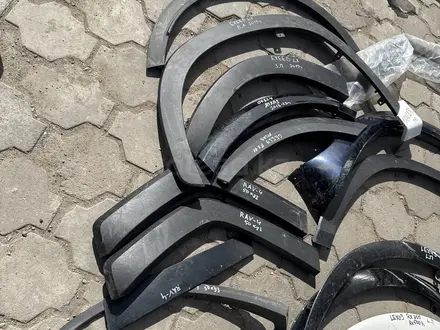 Накладка на крыло Hyundai Tucson, Lexus RX 350 — RX500h, Lexus NX за 30 000 тг. в Караганда – фото 15