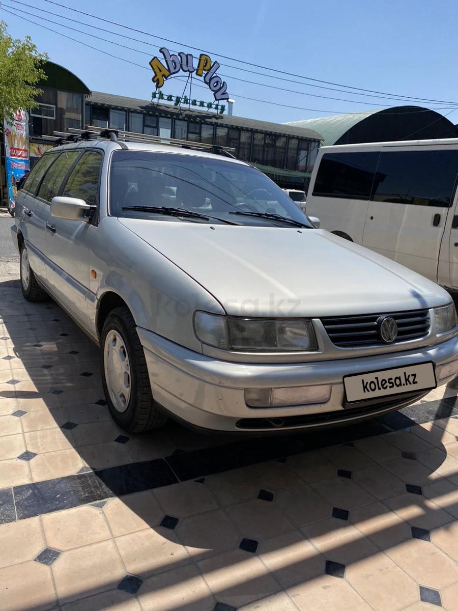 Volkswagen Passat 1994 г.