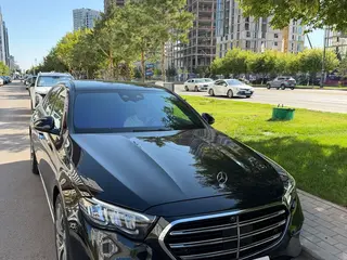Mercedes-Benz E 400