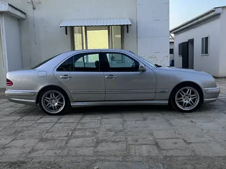 Mercedes-Benz E 320 2000 года за 6 750 000 тг. в Актау – фото 17