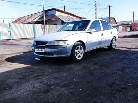 Opel Vectra 1996 года за 900 000 тг. в Караганда – фото 3