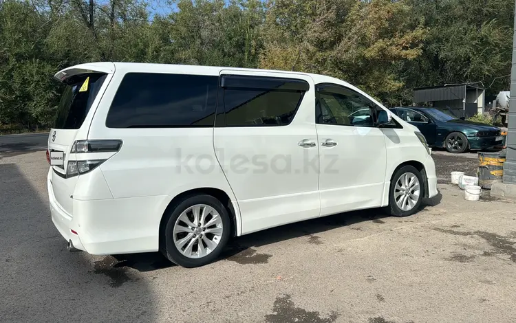 Toyota Vellfire 2010 годаfor13 000 000 тг. в Алматы