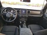 Jeep Wrangler 2018 года за 16 500 000 тг. в Атырау – фото 3