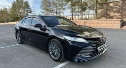 Toyota Camry 2018 года за 14 500 000 тг. в Астана – фото 4