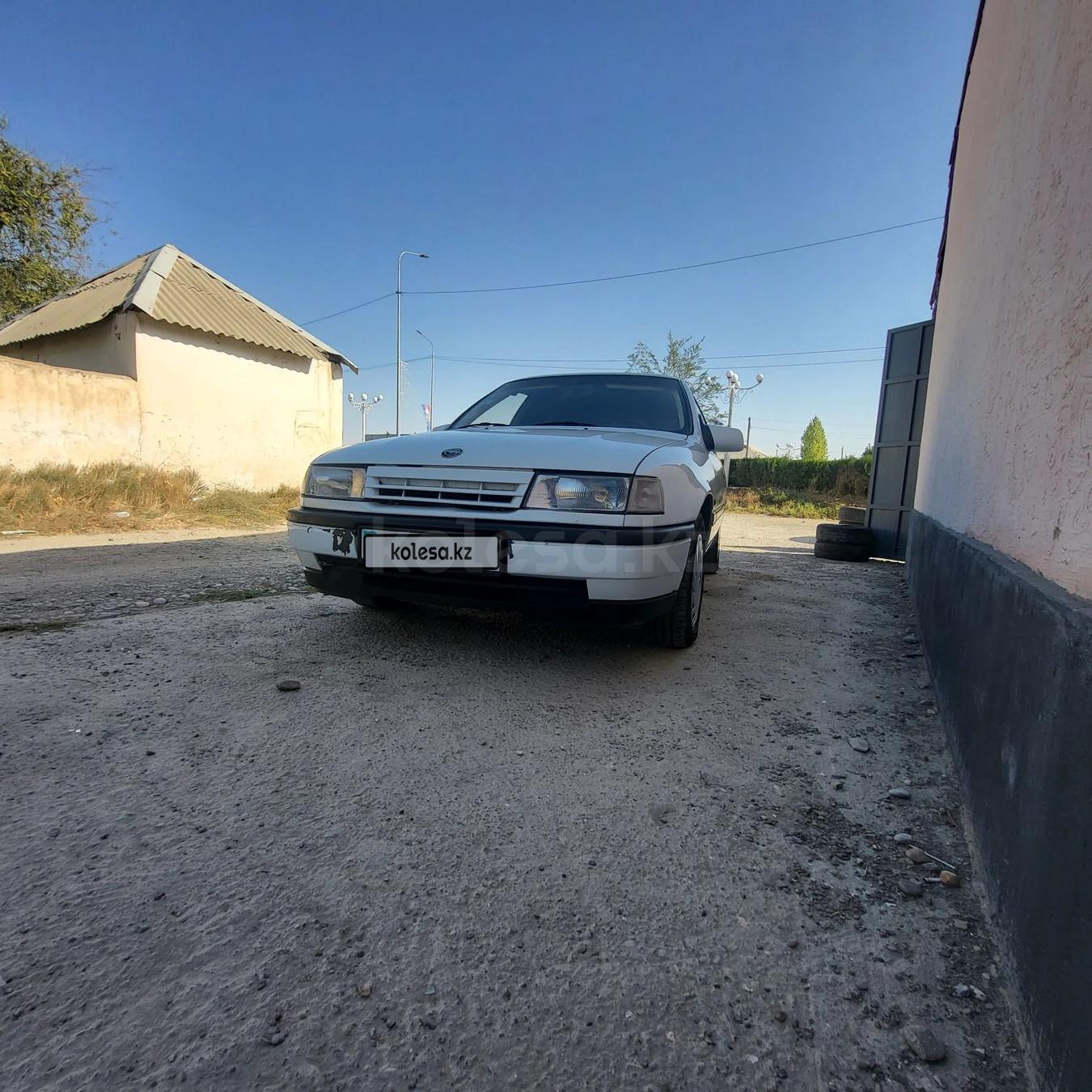 Opel Vectra 1992 г.